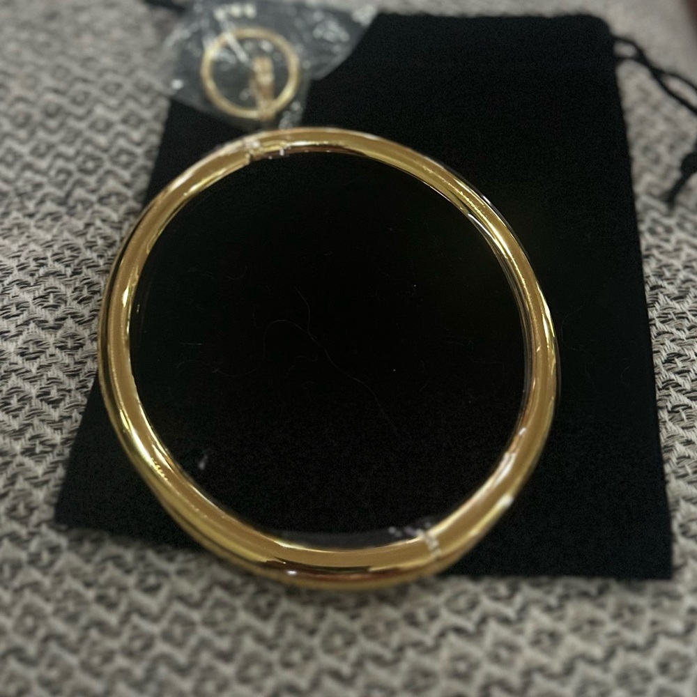MENS - Elegant Gold Bangle Bracelet